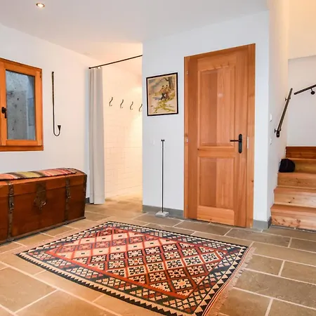 아파트 5br Chalet Vey With Sauna