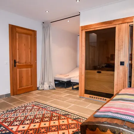 아파트 5br Chalet Vey With Sauna